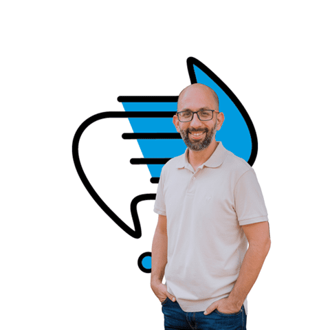 תמונה של טל בעל העסק תוכן בעבודת יד